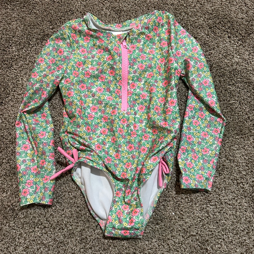 Girls Swimsuit Set - Picture 5 of 7